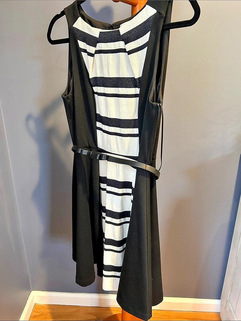ELLE Striped Maxi Dress in Black & White Size Medium